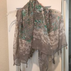 Nordstrom Grey floral scarf